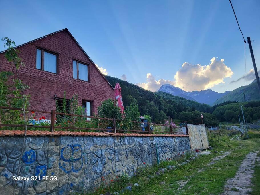 Peak House Villa Казбеги Екстериор снимка